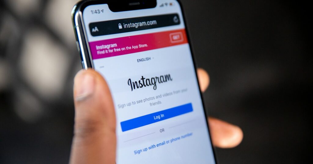 Publicité Facebook et Instagram au Maroc sur smartphone